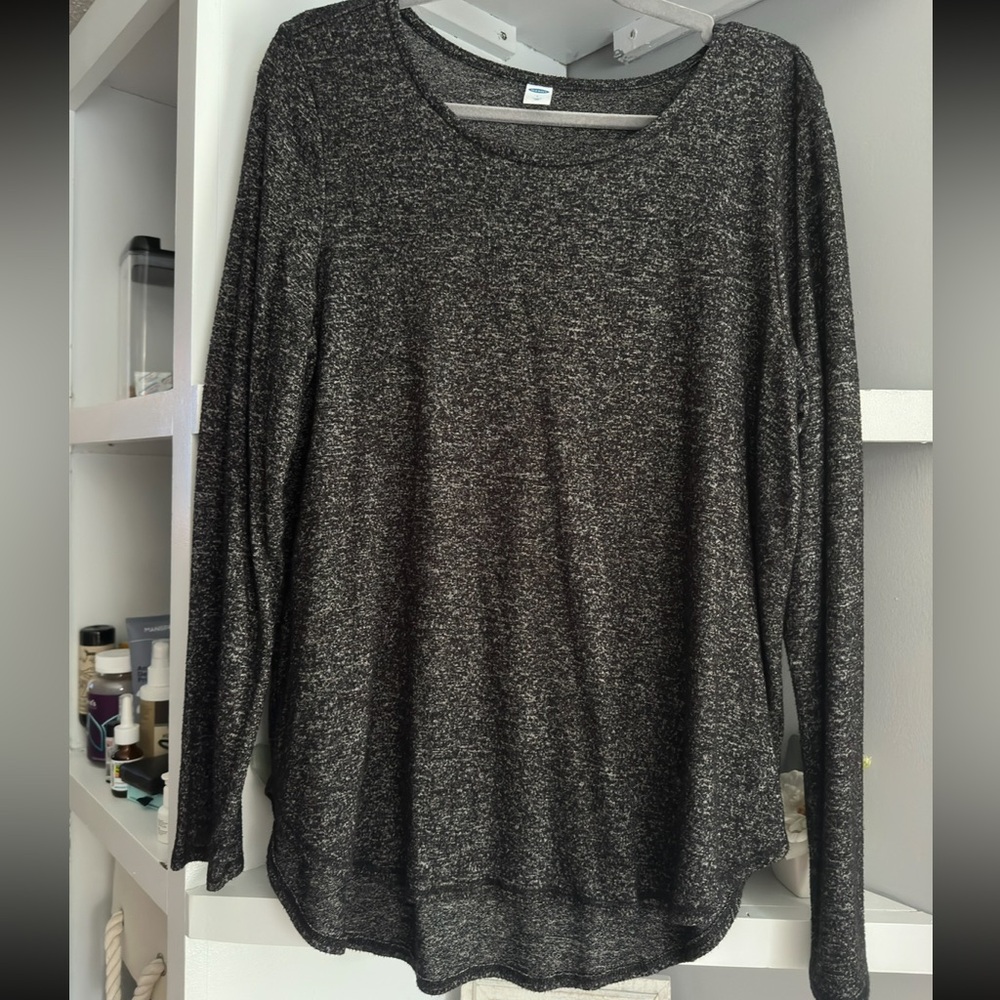 Old navy long sleeved top